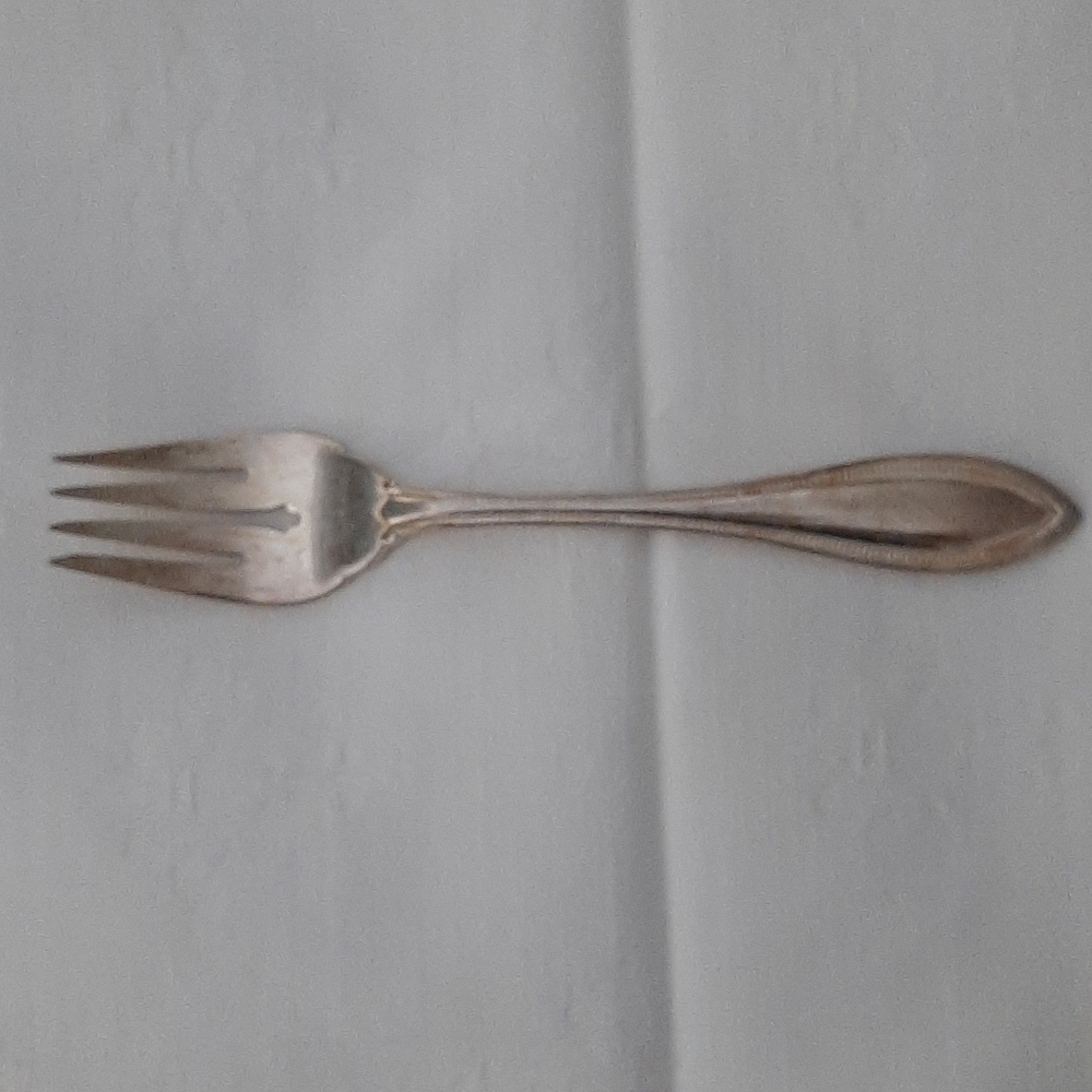 Oneida Meat Fork - Picture 1 of 2